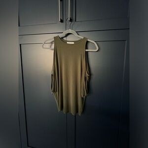 Bailey 44 Mahale Top 3/4 Sleeve Green Cold Shoulder Top XS Retail $118